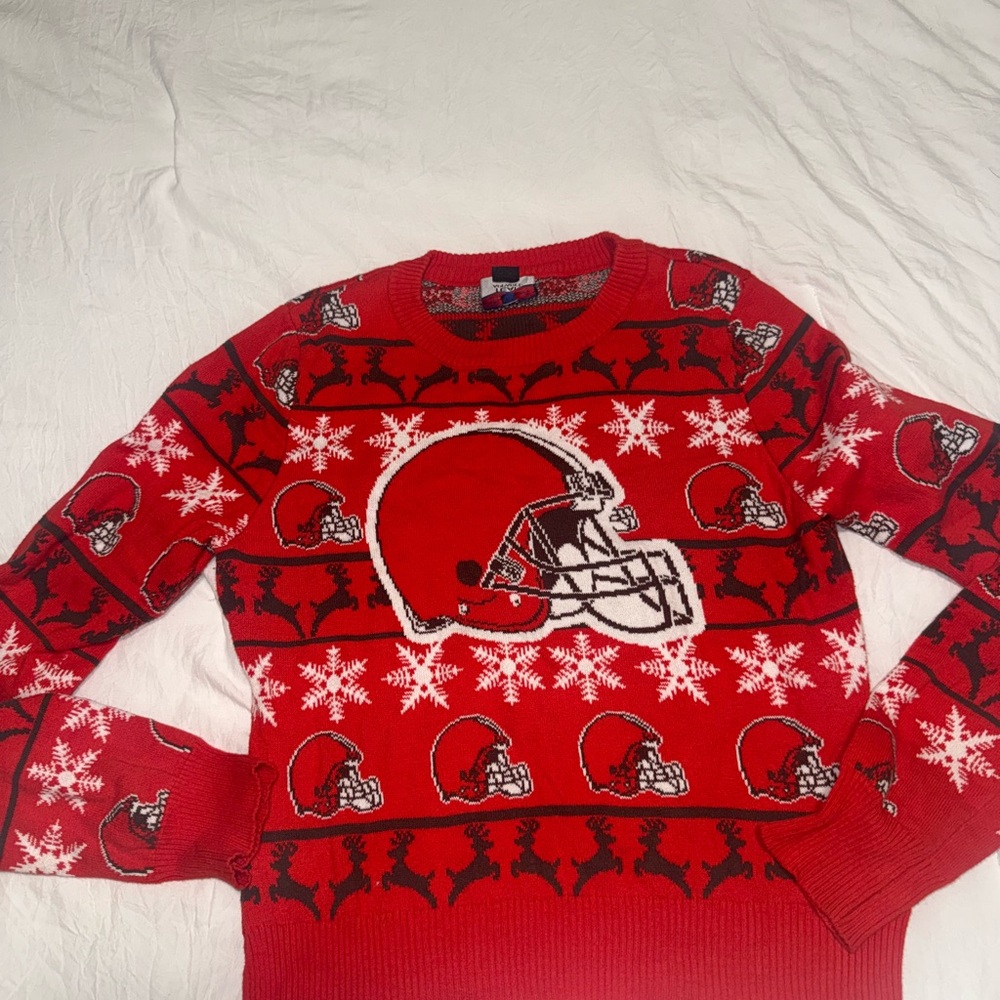 NFL Red Crewneck Sweater with Football Design browns medium women’s ugly Xmas
